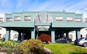 Quality Inn And Suites Waterford Michigan